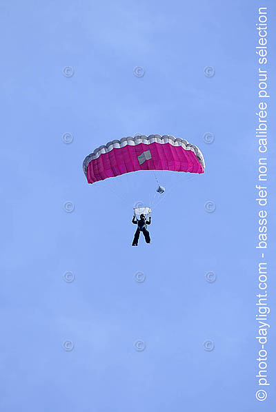 saut en parachute - parachute drop